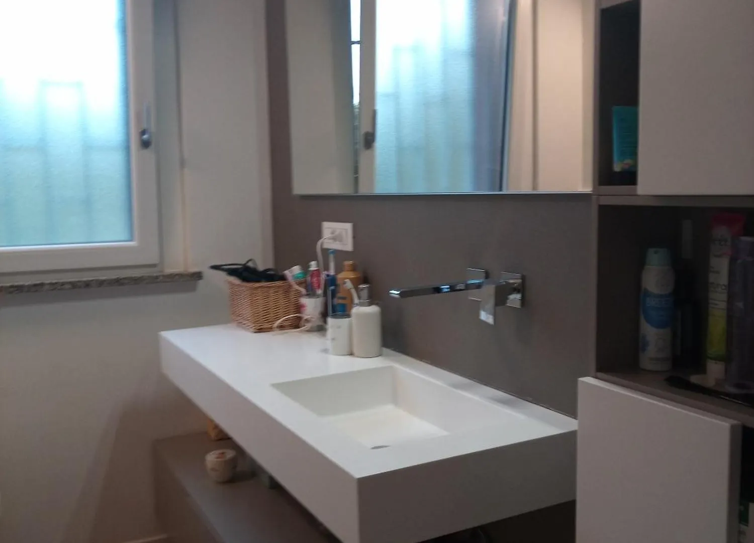 Milan Nanna B&B, Metro M3,Ieo, Duomo Colazione Inclusa San Donato Milanese